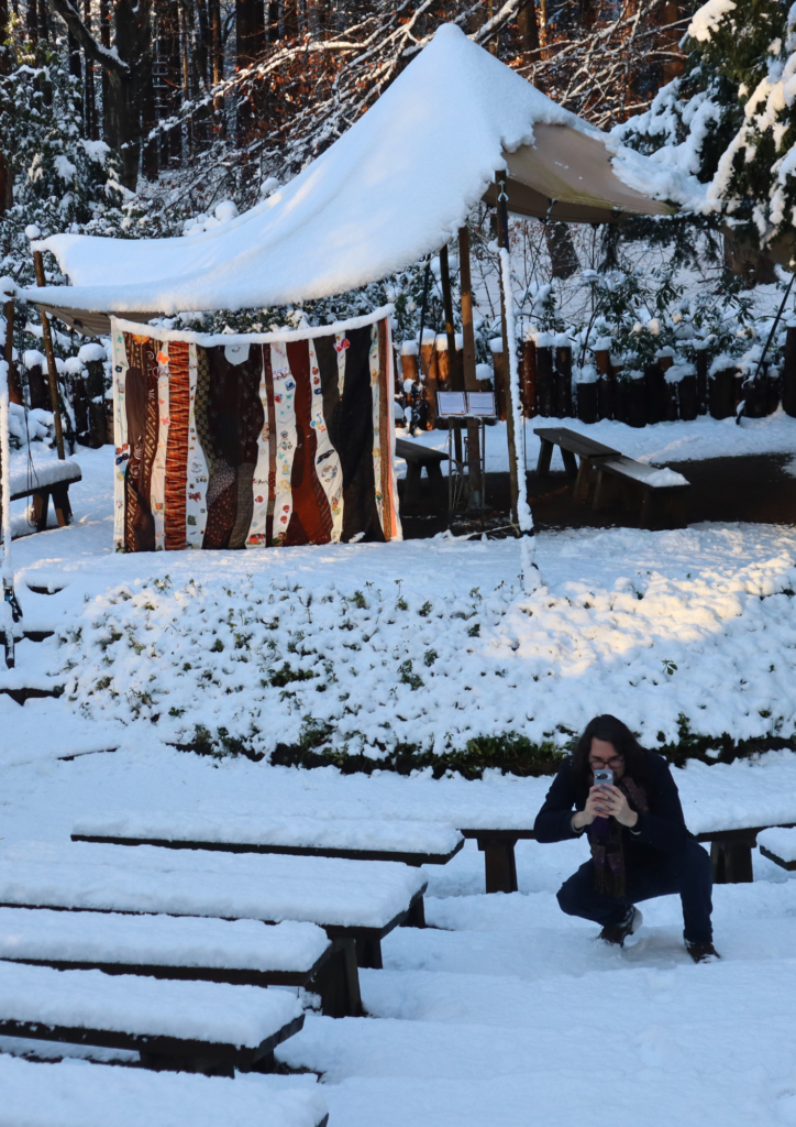 Kijkt een bos ook naar jou?  Textielkunst